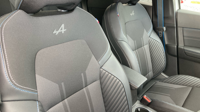 Renault Symbioz 1.6 E-Tech FHEV 145 Techno Esprit Alpine 5dr Auto Hybrid Estate